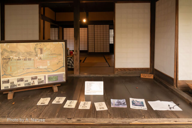 Iwahashi residence: It's a typical layout of an intermediate samurai in Kakunodate.
Kakudate Samurai Residence Catalog and booklets of each samurai residence that are open to the public are on sale.